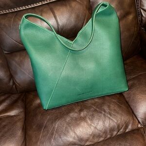 Portland leather goods Bacalar oversized Naomi